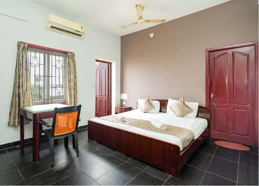 Suit Room A/c & Non A/c